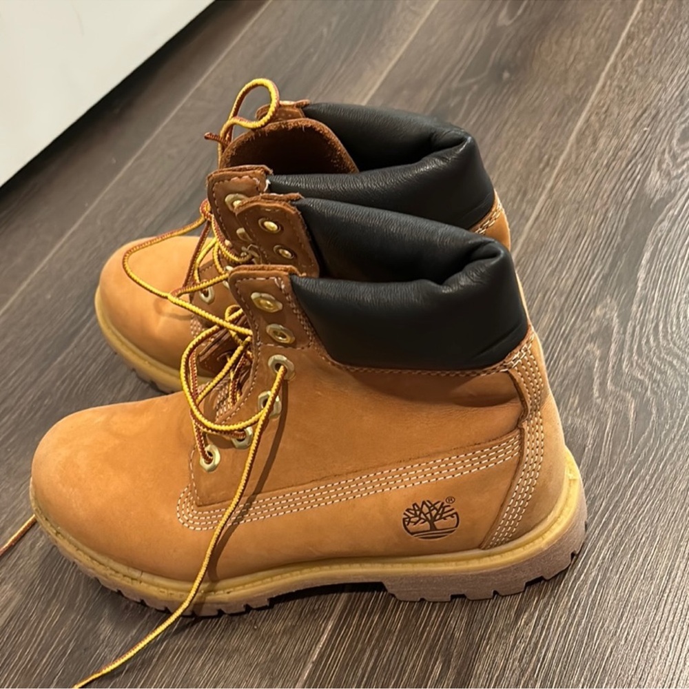 TIMBERLAND BOOTS
